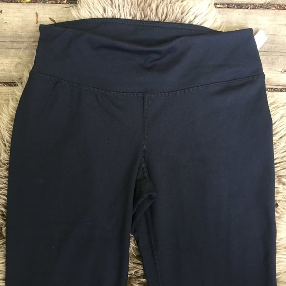 NWT Amazon Essentials Studio Sculpt black yoga pant - size M - Picture 2 of 7